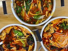 -丽丽三鲜螺蛳粉(田林路店)