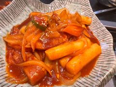 -臻牛烤肉