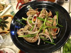 -虾弄弄海派小龙虾·牛羊蝎子火锅