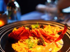 波士顿龙虾新鲜马粪海胆蟹肉面-弦月窗LUNETTE BY AMANDA(复兴路店)