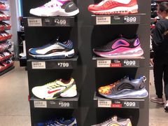 -NIKE上海青浦优选体验店
