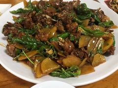 -鲁南仔·滕州炒鸡(经三路店)