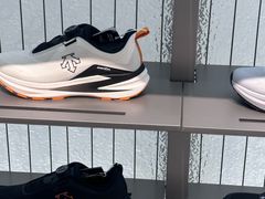 -迪桑特DESCENTE(青岛山东路万象城店)