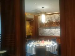 -八府香鸭·啫啫煲(华山路店)