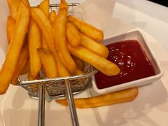 香脆薯条-WOLFGANG PUCK KITCHEN & BAR(迪士尼小镇店)