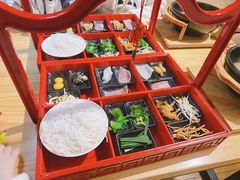 -勺子米线·云南传统小吃市集(四方街店)