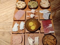 -云阿蛮云南生烫牛肉米线(奉贤路店)