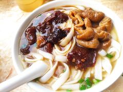 牛腩拼猪肠粉-海幢瑞芳饮食店