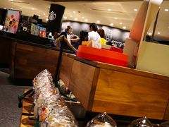 零售区-星巴克(迪士尼小镇店)