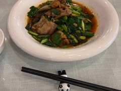 蒜苗回锅土猪肉-新川办餐厅