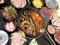 -重庆故事姊妹老火锅(财经学院店)