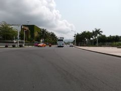 -亚龙湾中心广场