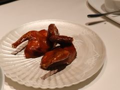 脆皮妙龄鸽-荣轩(新荣记环球金融中心店)