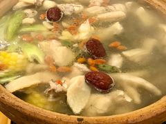 石橄榄炖鸡-洪大厨鸡煲(福田店)