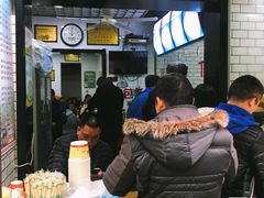 -覃肥叔桂林米粉(粮道街店)
