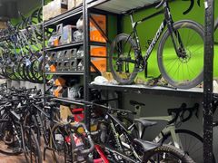 -道路口单车爱瓦士dahon大行