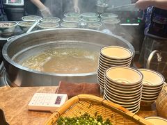 -云阿蛮云南生烫牛肉米线(奉贤路店)