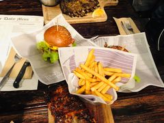 -Ribs & Burgers The Rocks