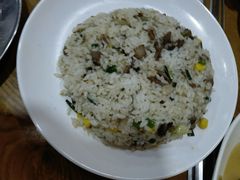 -怡妮新疆风味餐厅(东江湾路店)