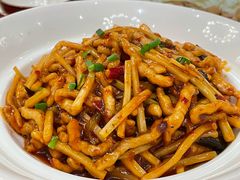 鱼香肉丝-大鸭梨烤鸭店(花园村店)