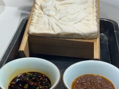 -靠山屯东北农家菜(八龙桥雅苑店)