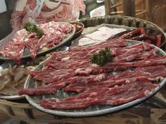 鲜切牛肉-王婆乔鲜鱼自助火锅(蜀汉路店)