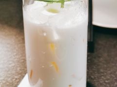 桃桃生打椰椰-蝴蝶里·粤菜·点心(滨江龙湖店)