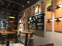-乐凯撒披萨(东方新世界店)