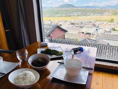 靠窗位-无有景观餐厅·铜瓢牛肉·下午茶