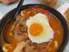 番茄浓汤鸡翅猪扒通粉-华嫂冰室(尖沙咀店)