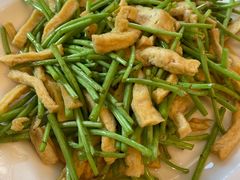 藜蒿石屏豆腐-云腾食府·云南菜