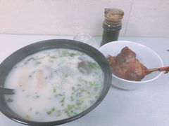 -津津老鸭粉丝馆(正东路店)