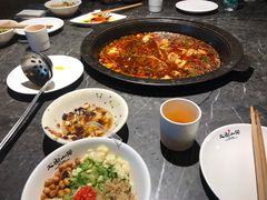 -大鱼山房鱼头火锅(老字号品质店)