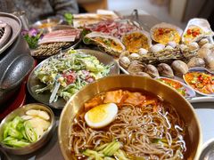 -围炉肉舍•炭烤活鳗•丹东海鲜烤肉(步行街店)