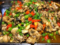 炭烧牛蛙平锅紫苏味-蘭奢雅集·江浙菜(青山江滩店)