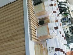 -焙丽拾光(麦凯乐直营店)