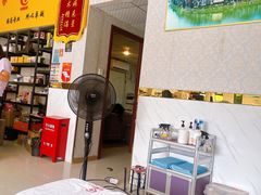 -创新足专业修脚(龙荷路店)