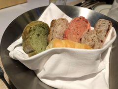 餐前包-93Club·法餐厅