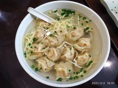 鲜肉小馄饨-东泰祥生煎馆(陕西南路店)