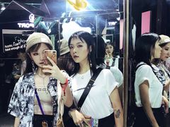 -东浩兰生上海世博展览馆