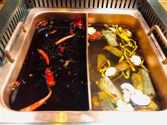 -老牌坊云南鱼豆花火锅(爱建店)