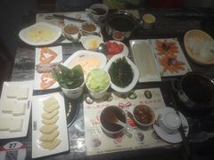 -何鲜菇火锅(大营盘店)