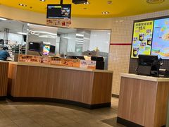 -麦当劳(顾村公园店)