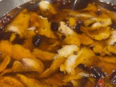 -鑫巴蜀小镇 · 水煮鱼专研店(玉桥店)