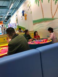 -莫莉幻想儿童乐园(北京上地华联店)