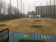 -仙霞高尔夫练习场-停车场