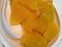 黄桃罐头-常鲜楼常来尝鲜海胆馆(星海店)