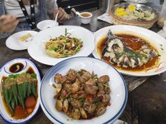 -二厨·吊桥小院·脆皮烧鸡公·本地农家菜(沿江西路店)