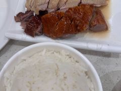 -香港新发烧腊茶餐厅(水围店)
