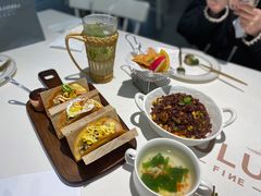 -露露家咖啡店